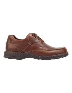 Hush Puppies Randall II Leather Lace Up Shoe In Brown