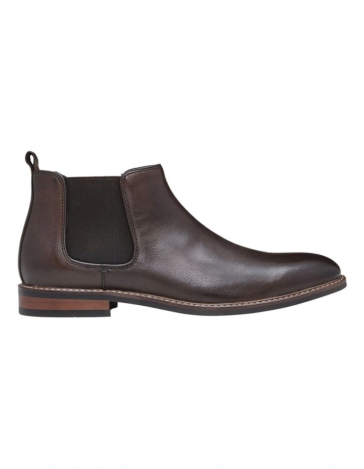 AQ By Aquila Lucca Leather Chelsea Boots 3 AQ By Aquila Lucca Leather Chelsea Boots
