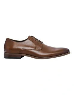 Yd. Cheston Dress Shoe