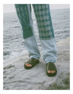 Front Page -CONVERSE shop 886345930 2 720x928