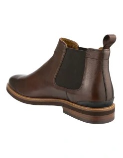 Florsheim Highland Chelsea Casual Boot In Brown 8 Florsheim Highland Chelsea Casual Boot In Brown -CONVERSE shop 896294440 3 720x928