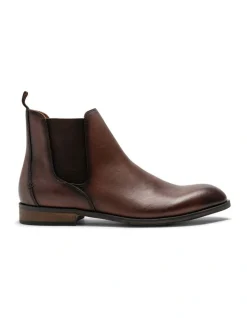 Rodd & Gunn Kingsview Road Chelsea Boot In Cognac