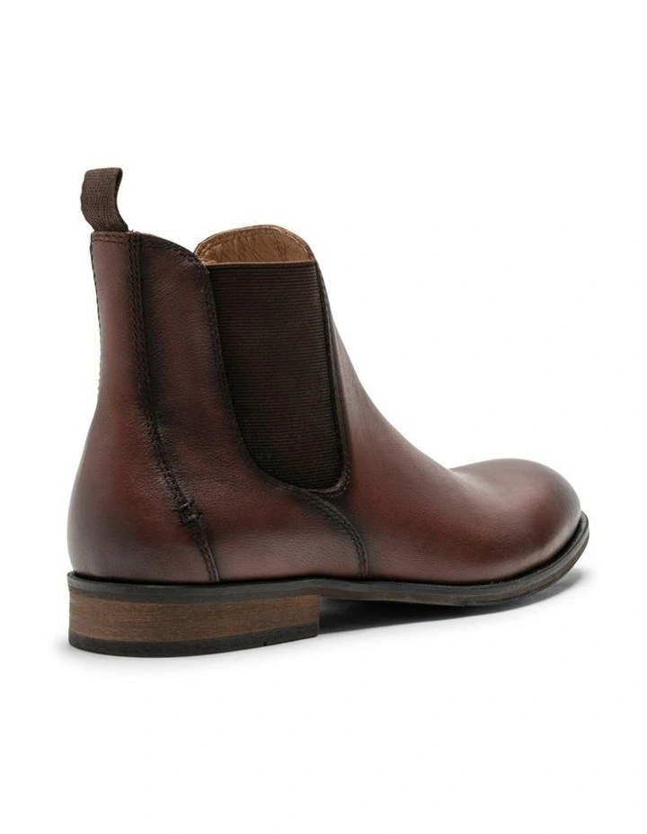 Rodd & Gunn Kingsview Road Chelsea Boot In Cognac 5 Rodd & Gunn Kingsview Road Chelsea Boot In Cognac - Image 3