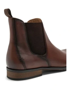 Rodd & Gunn Kingsview Road Chelsea Boot In Cognac 13 Rodd & Gunn Kingsview Road Chelsea Boot In Cognac -CONVERSE shop 931123900 5 720x928