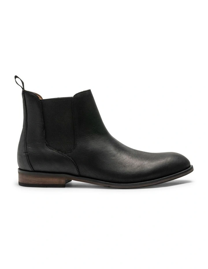 Rodd & Gunn Kingsview Road Chelsea Boot In Nero Wash 3 Rodd & Gunn Kingsview Road Chelsea Boot In Nero Wash
