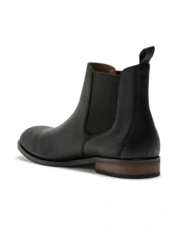Rodd & Gunn Kingsview Road Chelsea Boot In Nero Wash 12 Rodd & Gunn Kingsview Road Chelsea Boot In Nero Wash -CONVERSE shop 931124080 4 720x928