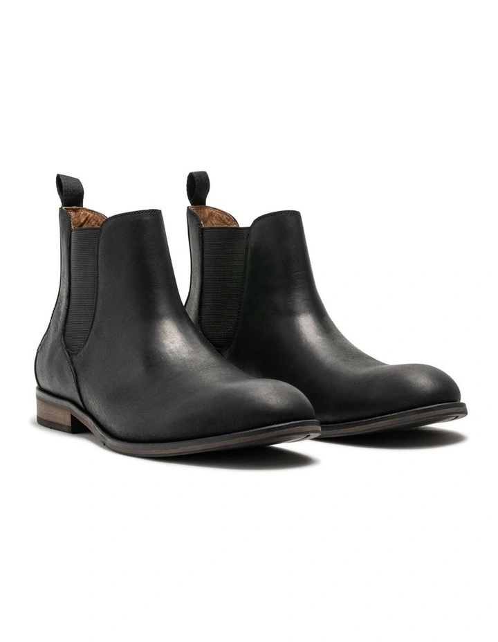 Rodd & Gunn Kingsview Road Chelsea Boot In Nero Wash 8 Rodd & Gunn Kingsview Road Chelsea Boot In Nero Wash - Image 6