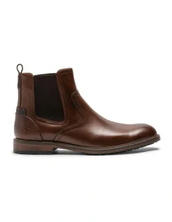 Rodd & Gunn Dargaville Chelsea Boot In Brown