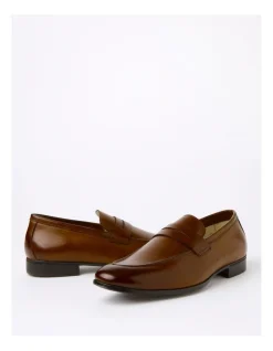 Blaq Jordan Penny Loafer In Tan -CONVERSE shop 940222810 3 720x928