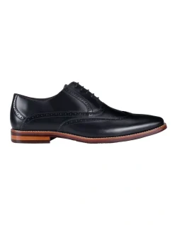 Julius Marlow Master Lace Up Dress Shoe In Black