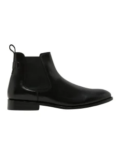 Oxford Guage Chelsea Boot In Black