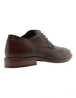 Oxford Ashmore Leather Brogue In Dark Brown 9 Oxford Ashmore Leather Brogue In Dark Brown -CONVERSE shop 987101470 3 720x928